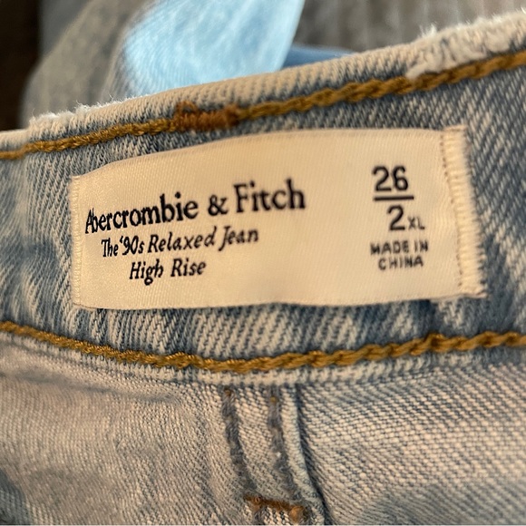 Abercrombie & Fitch 90s Relaxed Jeans High Rise - Size 26/2XL - Picture 7 of 7